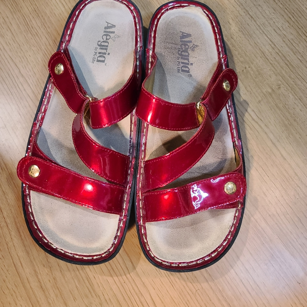 Alegria sandals shimmer red patent 40/9.5